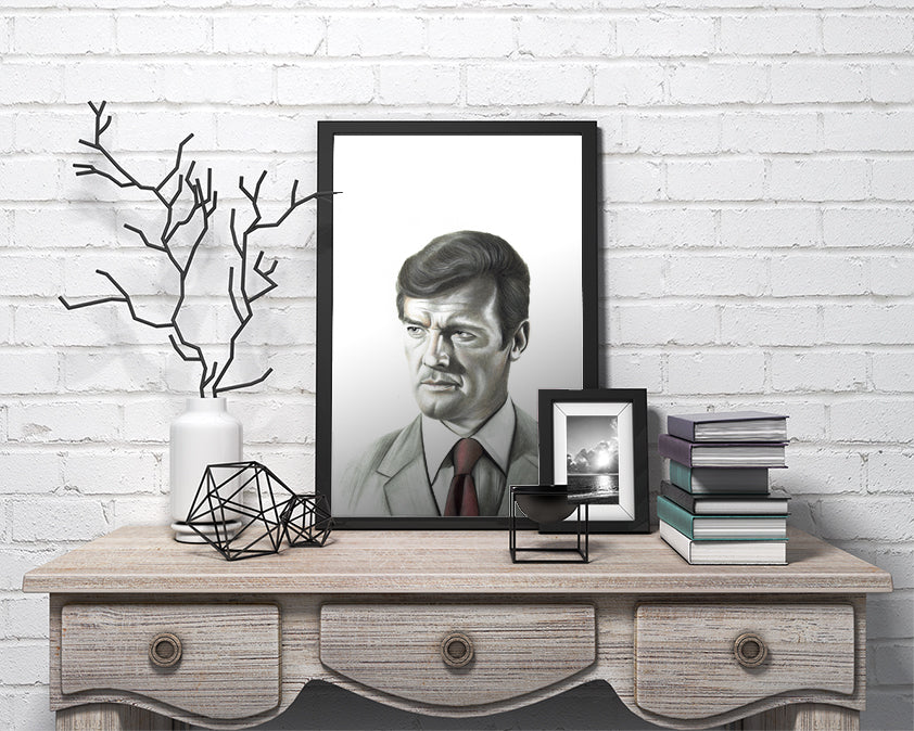 007 | ROGER MOORE