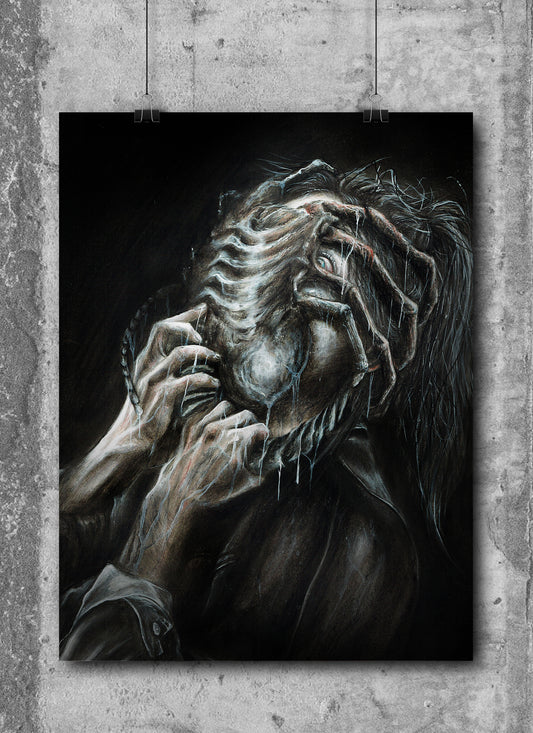 FACE HUGGER